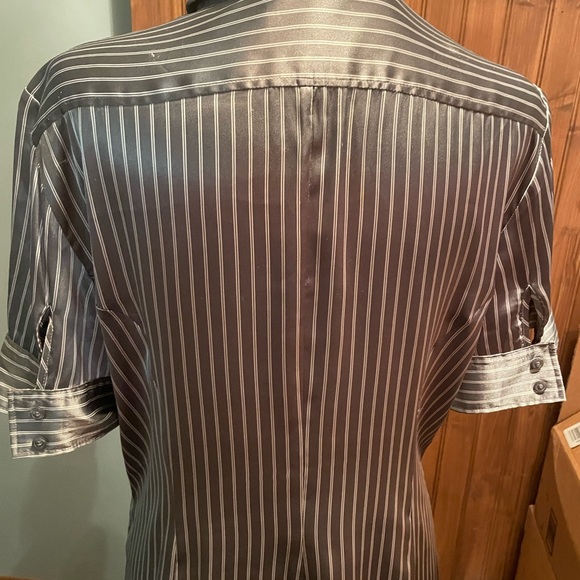 Grey pin striped Blouse - Picture 3 of 6